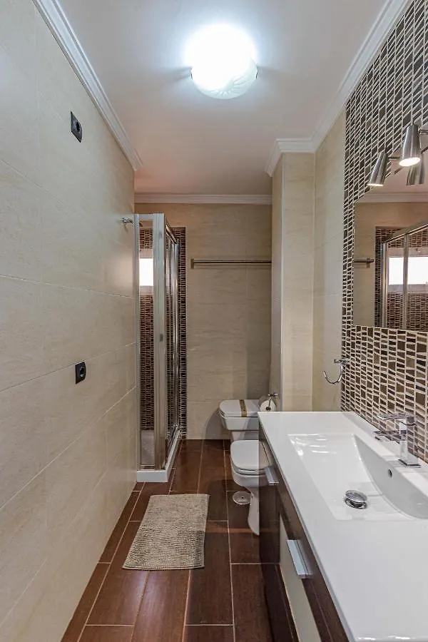 Apartment 797 Holiday Rentals- Atico En Arroyo De La Miel Con Hermosas Vistas Benalmadena Spain